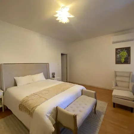 Triarca Vinum House * Sabrosa